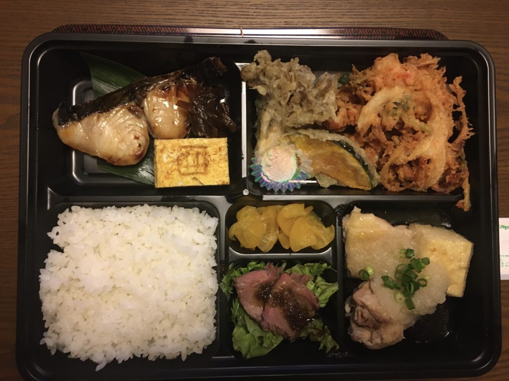 テイクアウトお弁当