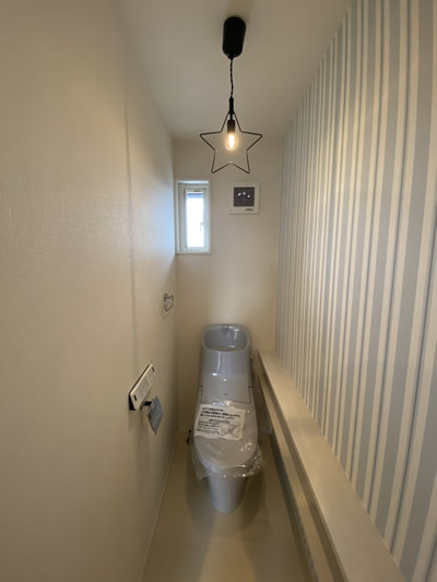 施工事例トイレ照明|塩尻市で注文住宅ならエルハウス