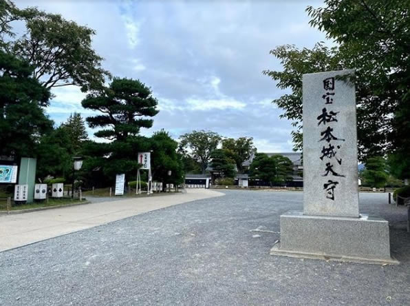 松本城