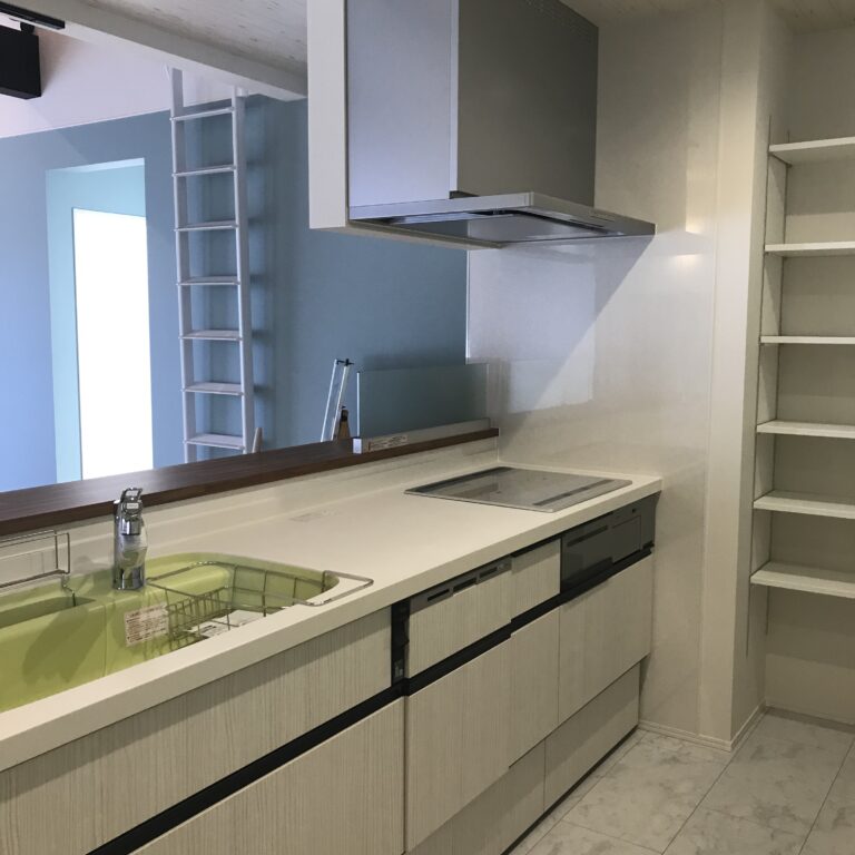 キッチン施工例||諏訪地域の工務店エルハウス