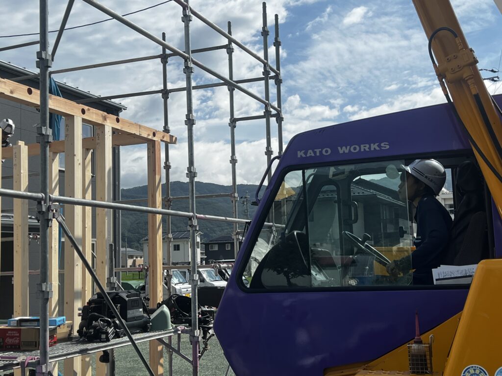 新築上棟建築現場｜茅野市で注文住宅ならエルハウス