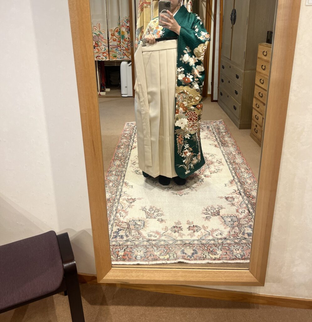 灯屋2での試着