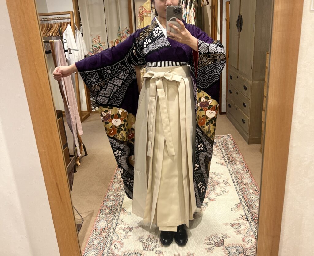 灯屋2での試着
