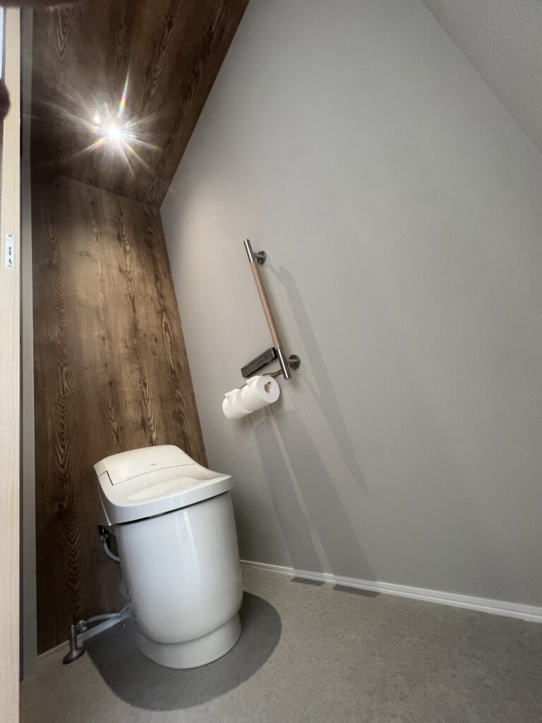 トイレ施工例｜長野県のハウスメーカーエルハウス width=