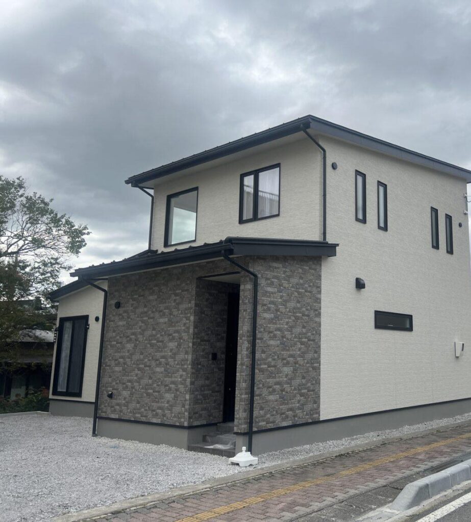 片流れ屋根施工例|茅野市の工務店エルハウス