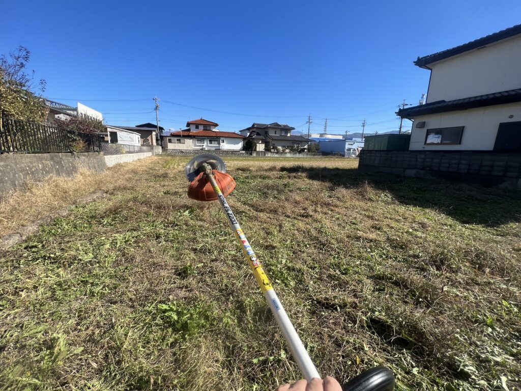 建築現場草刈り｜諏訪市で注文住宅ならエルハウス